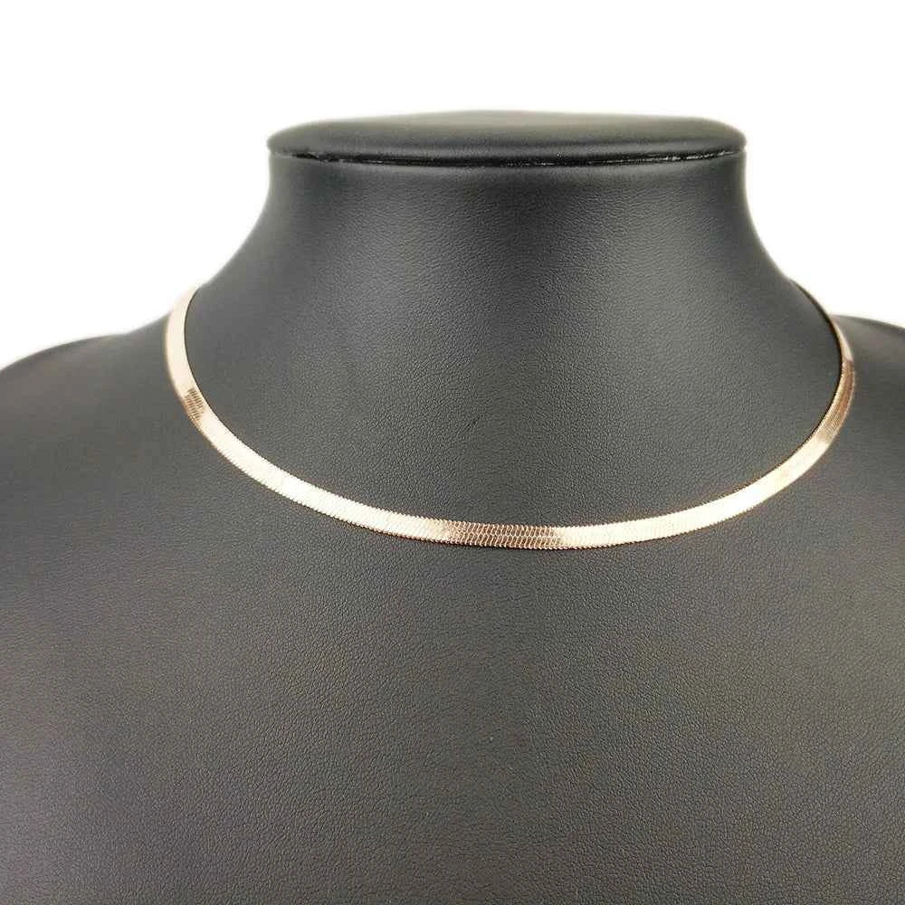 Women's Flat Blade Chain Necklace - Trendy Choker Jewelry for Fashionable Women